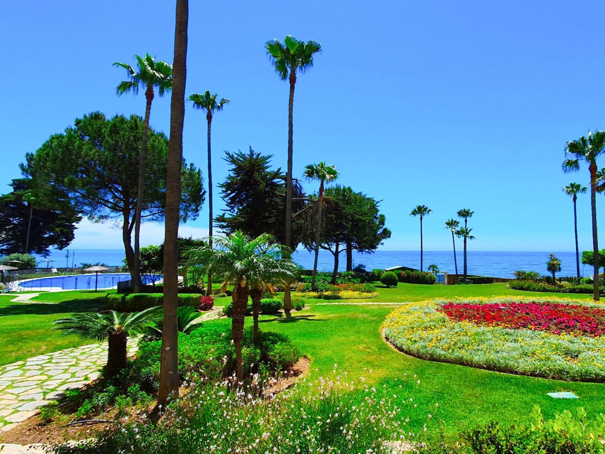 Luxury Frontline Residence Ehhouse Estepona Zewnętrze zdjęcie