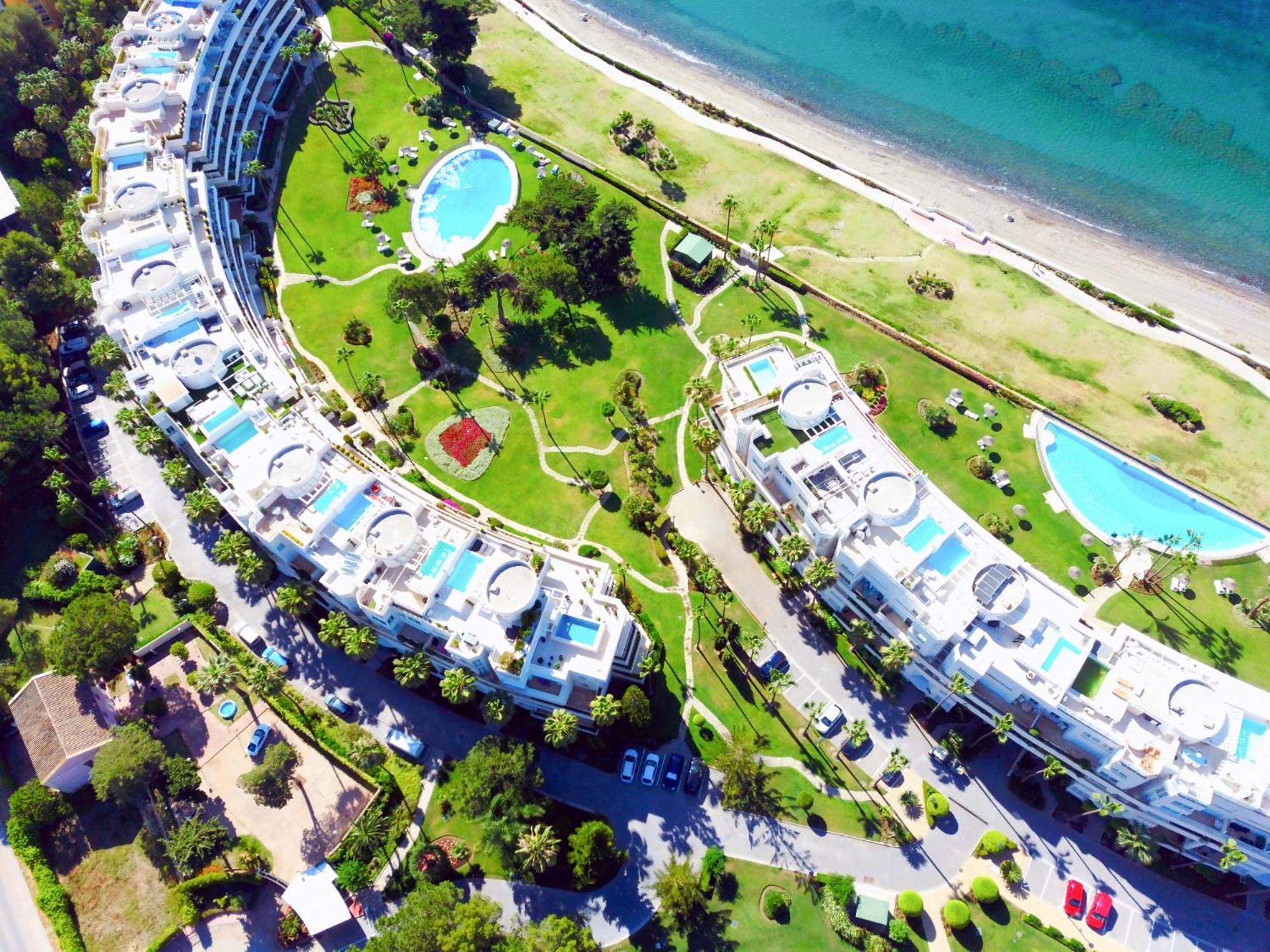 Luxury Frontline Residence Ehhouse Estepona Zewnętrze zdjęcie