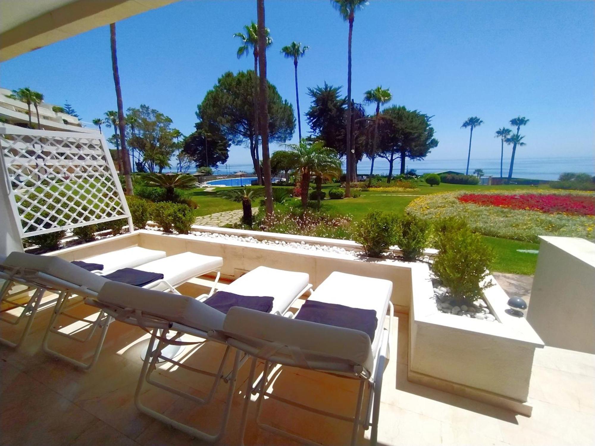 Luxury Frontline Residence Ehhouse Estepona Zewnętrze zdjęcie